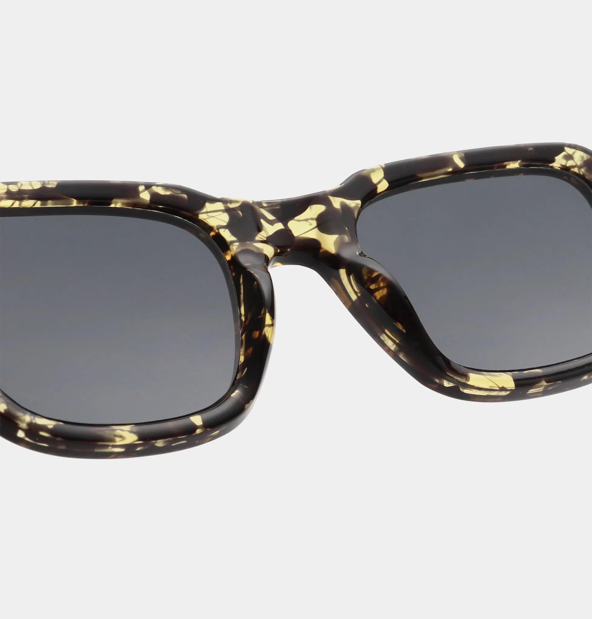 Akjaerbede  Lunettes Halo