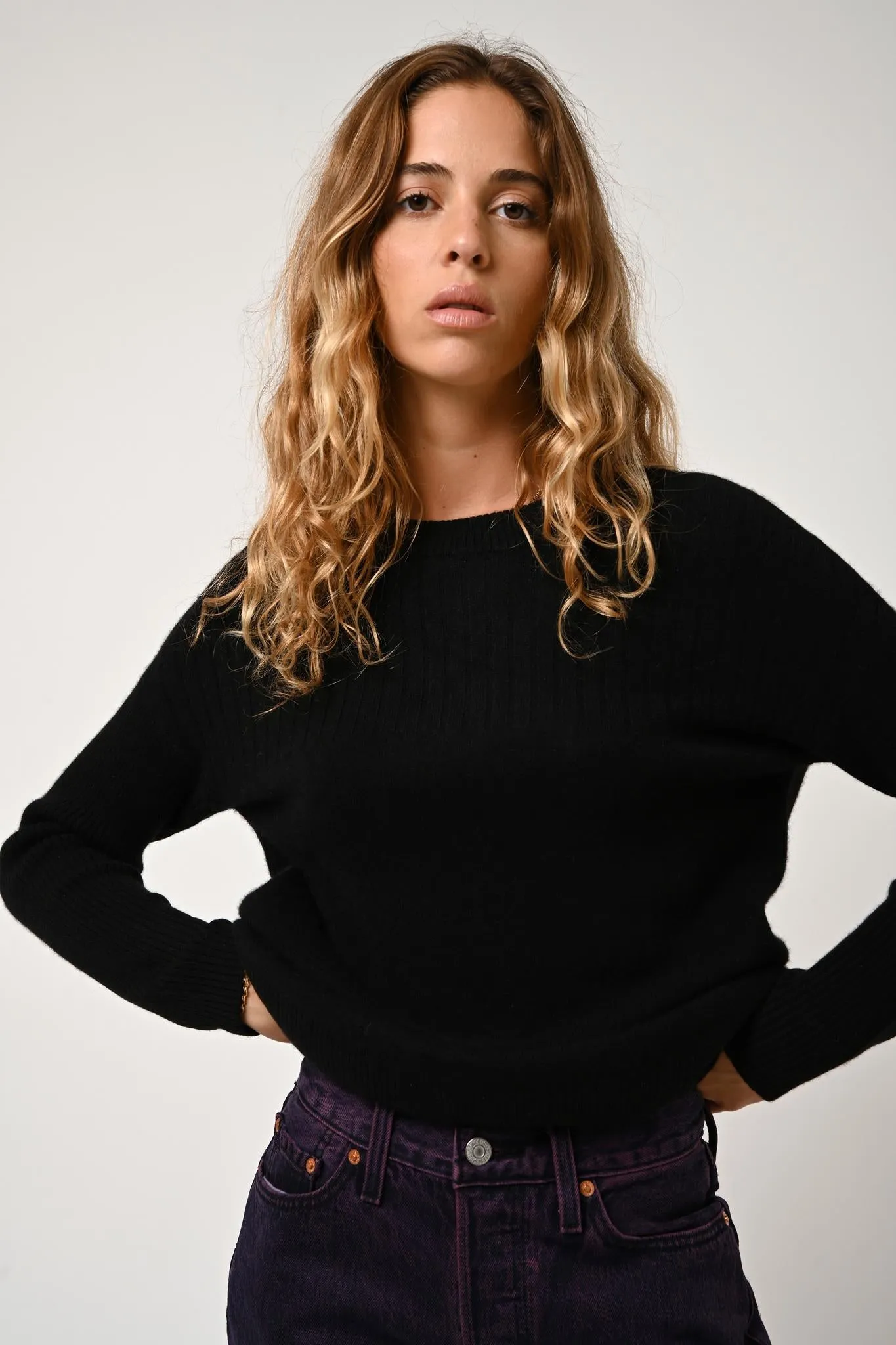 DARIA pull col rond noir 100% cachemire