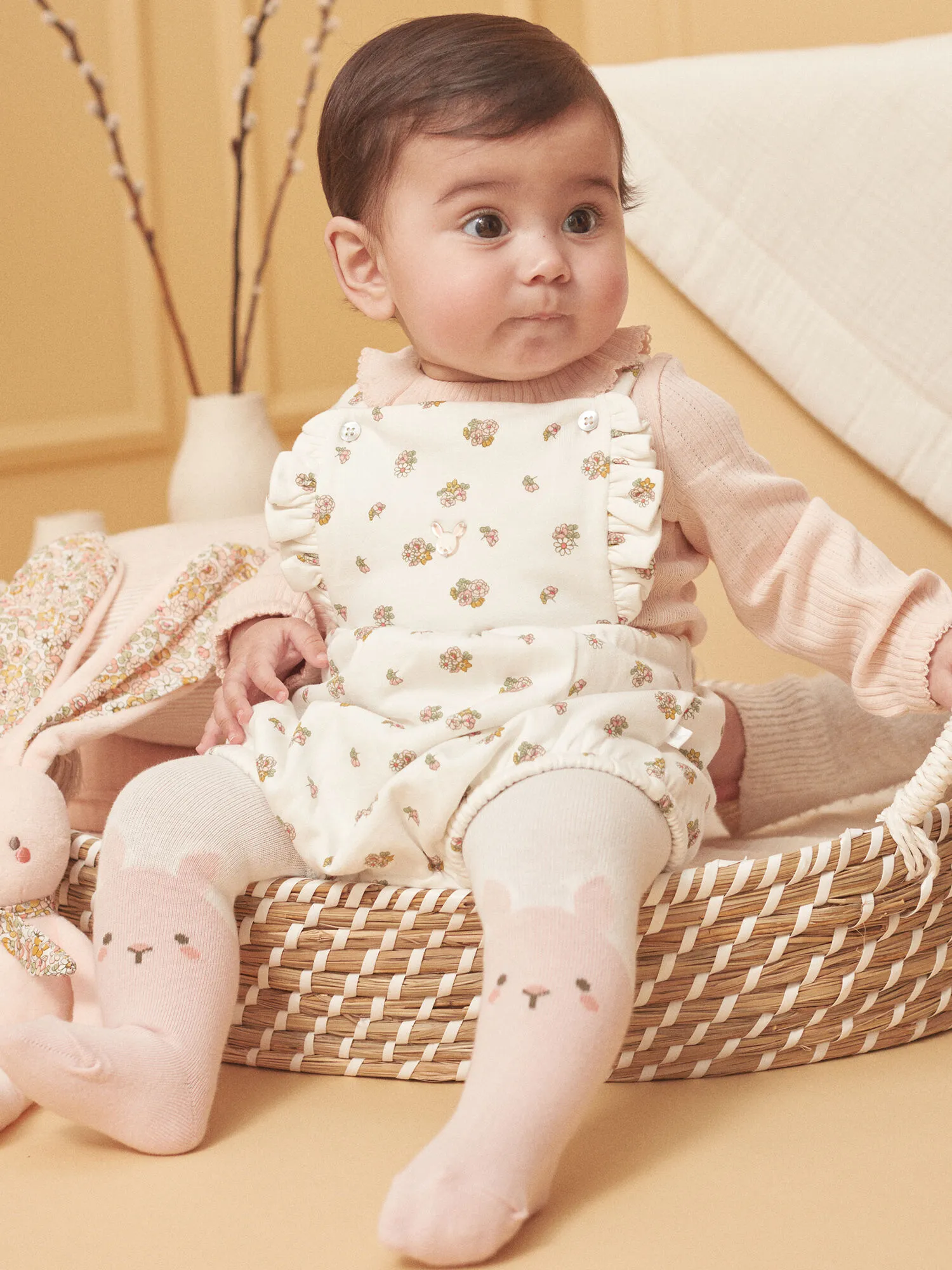 Ensemble body, barboteuse et collants écru et rose